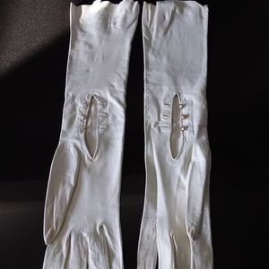 Vintage White Kid Leather Ladies Gloves